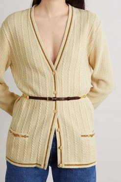 GUCCI Cardigan Aus Einer Woll-Baumwollmischung In Zopfstrick Mit Kettenverzierung Und Gürtel ,Creme -Offizielle GUCCI Website w920 q60 1020