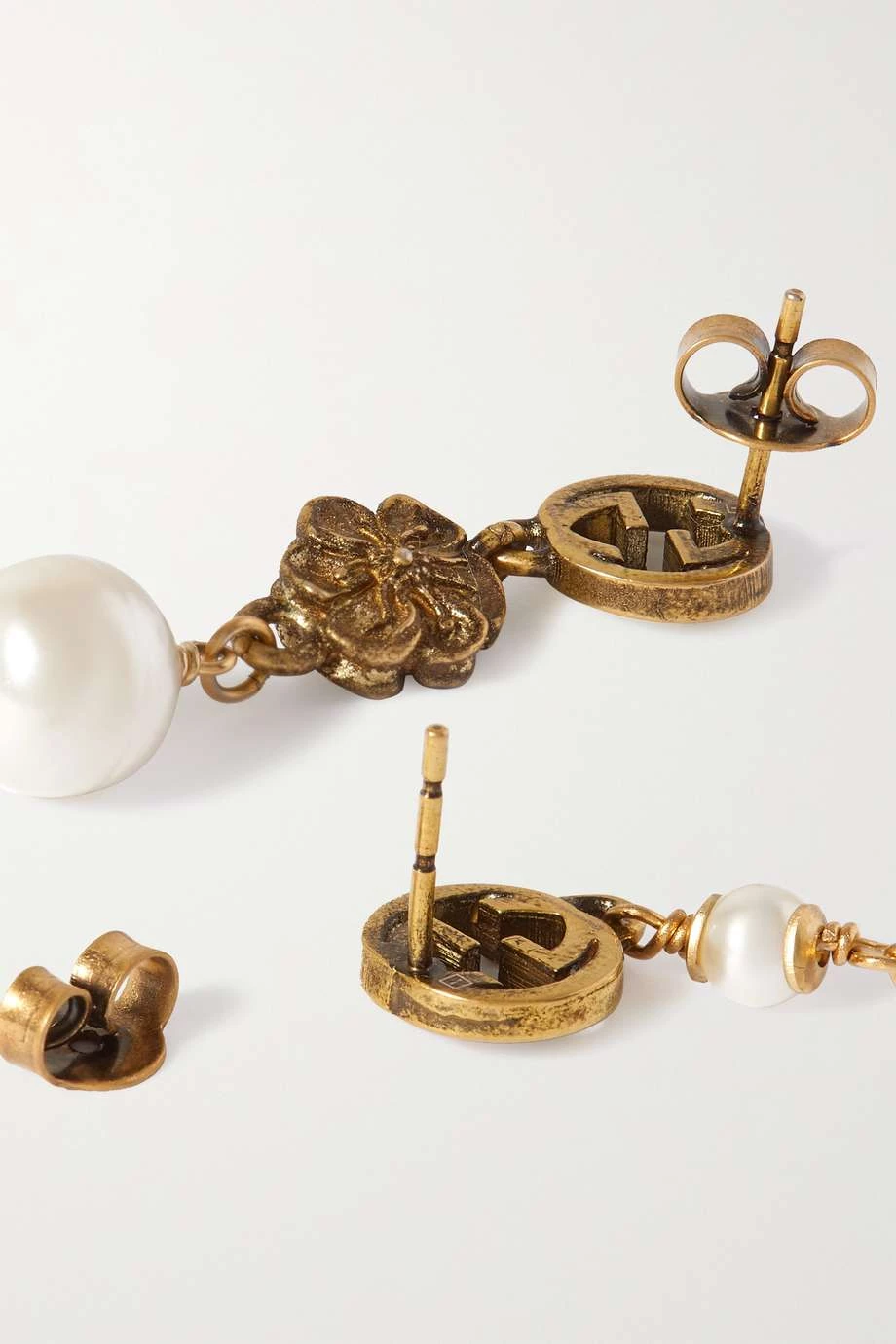 GUCCI Goldfarbene Ohrstecker Mit Kunstperlen 3 GUCCI Goldfarbene Ohrstecker Mit Kunstperlen – Bild 3