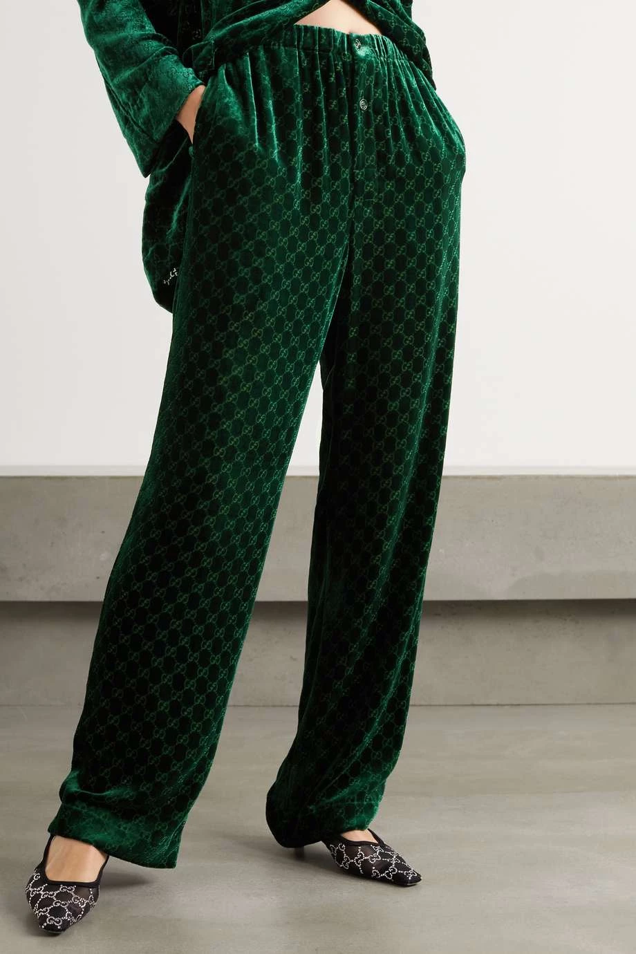 GUCCI Hose Aus Devoré-Samt ,Grün 3 GUCCI Hose Aus Devoré-Samt ,Grün – Bild 3
