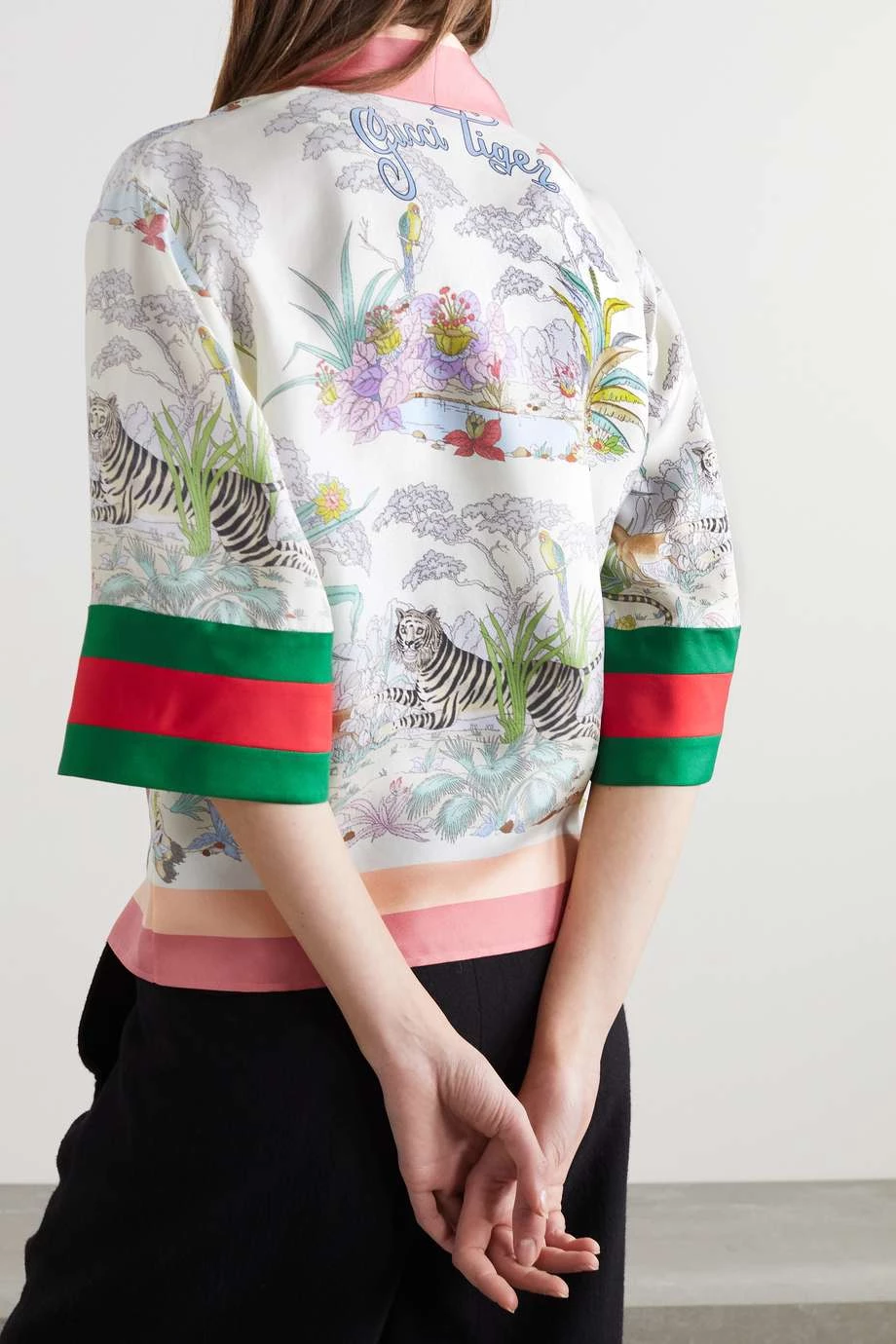GUCCI Chinese New Year Hemd Aus Bedrucktem Seiden-Twill Mit Streifen ,Pink 4 GUCCI Chinese New Year Hemd Aus Bedrucktem Seiden-Twill Mit Streifen ,Pink – Bild 4
