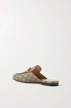 GUCCI Princetown Slippers Aus Beschichtetem Canvas Mit Print Und Horsebit-Detail ,Grau 7 GUCCI Princetown Slippers Aus Beschichtetem Canvas Mit Print Und Horsebit-Detail ,Grau -Offizielle GUCCI Website w920 q60 1440