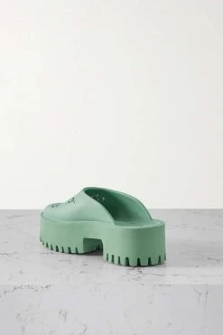 GUCCI Elea Mules Aus Perforiertem Gummi Mit Plateau ,Graugrün -Offizielle GUCCI Website w920 q60 152