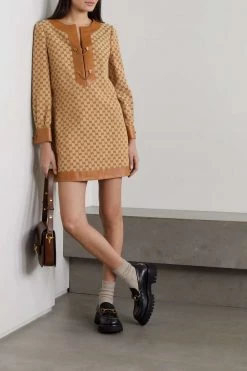 GUCCI Kaftan Aus Canvas Aus Einer Leinenmischung Mit Jacquard-Muster Und Lederbesätzen ,Beige 11 GUCCI Kaftan Aus Canvas Aus Einer Leinenmischung Mit Jacquard-Muster Und Lederbesätzen ,Beige -Offizielle GUCCI Website w920 q60 1648