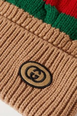 GUCCI Beanie Aus Wolle In Zopfstrick Mit Pompon ,Camel -Offizielle GUCCI Website w920 q60 1663