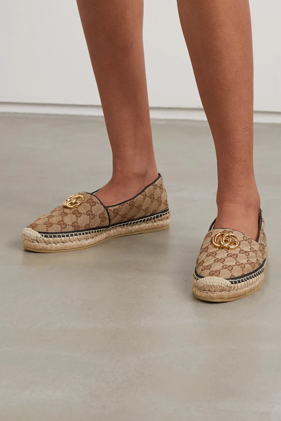 GUCCI Pilar Verzierte Espadrilles Aus Canvas Mit Logomuster Und Lederbesatz ,Beige 2 GUCCI Pilar Verzierte Espadrilles Aus Canvas Mit Logomuster Und Lederbesatz ,Beige – Bild 2