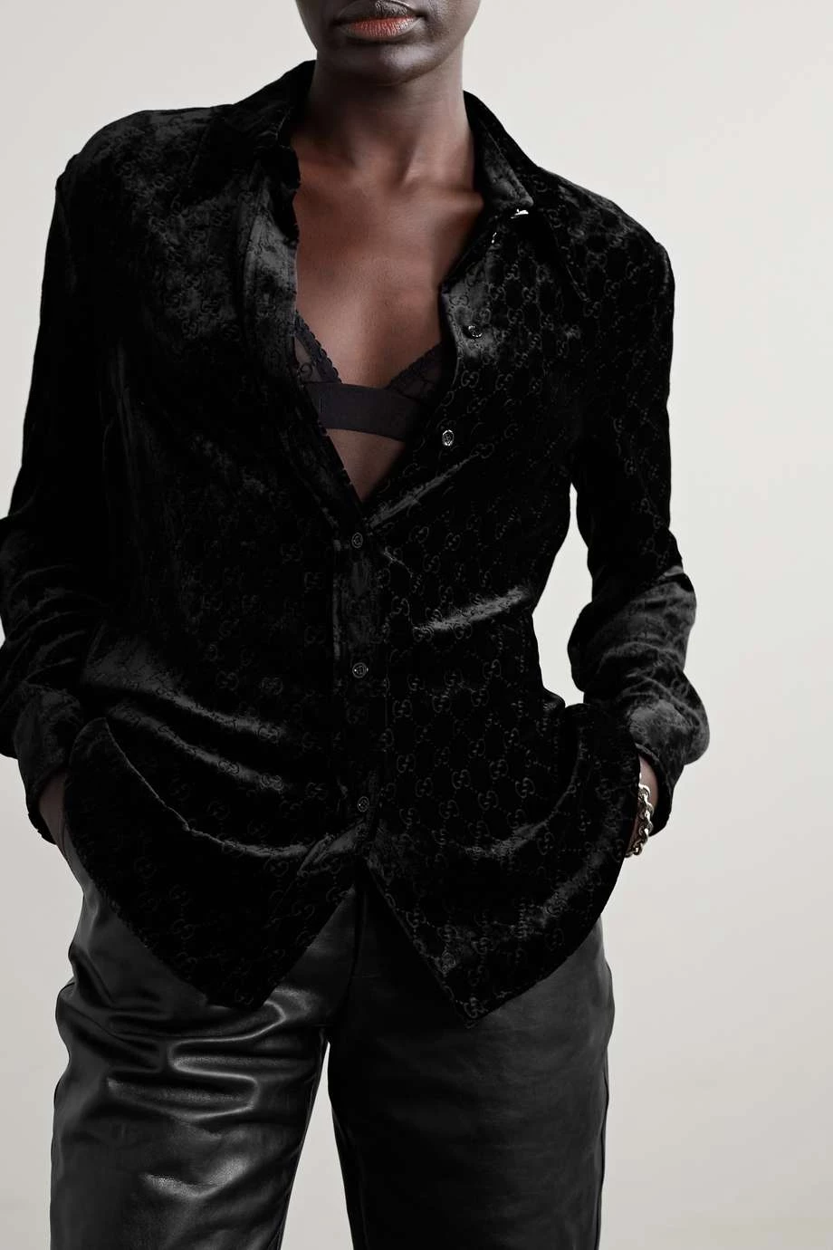 GUCCI Hemd Aus Devoré-Samt ,Schwarz 3 GUCCI Hemd Aus Devoré-Samt ,Schwarz – Bild 3
