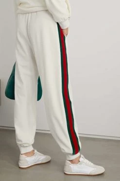GUCCI Jogginghose Aus Samt Und Jersey Aus Einer Baumwollmischung Mit Streifen Und Applikation ,Weiß 7 GUCCI Jogginghose Aus Samt Und Jersey Aus Einer Baumwollmischung Mit Streifen Und Applikation ,Weiß -Offizielle GUCCI Website w920 q60 2067
