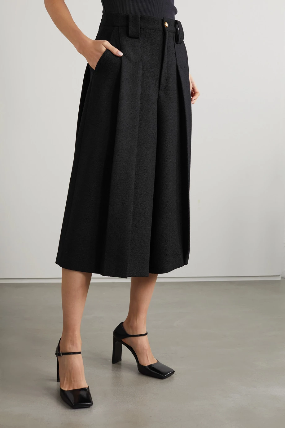 GUCCI Culottes Aus Tweed Aus Einer Wollmischung Mit Falten ,Schwarz 3 GUCCI Culottes Aus Tweed Aus Einer Wollmischung Mit Falten ,Schwarz – Bild 3