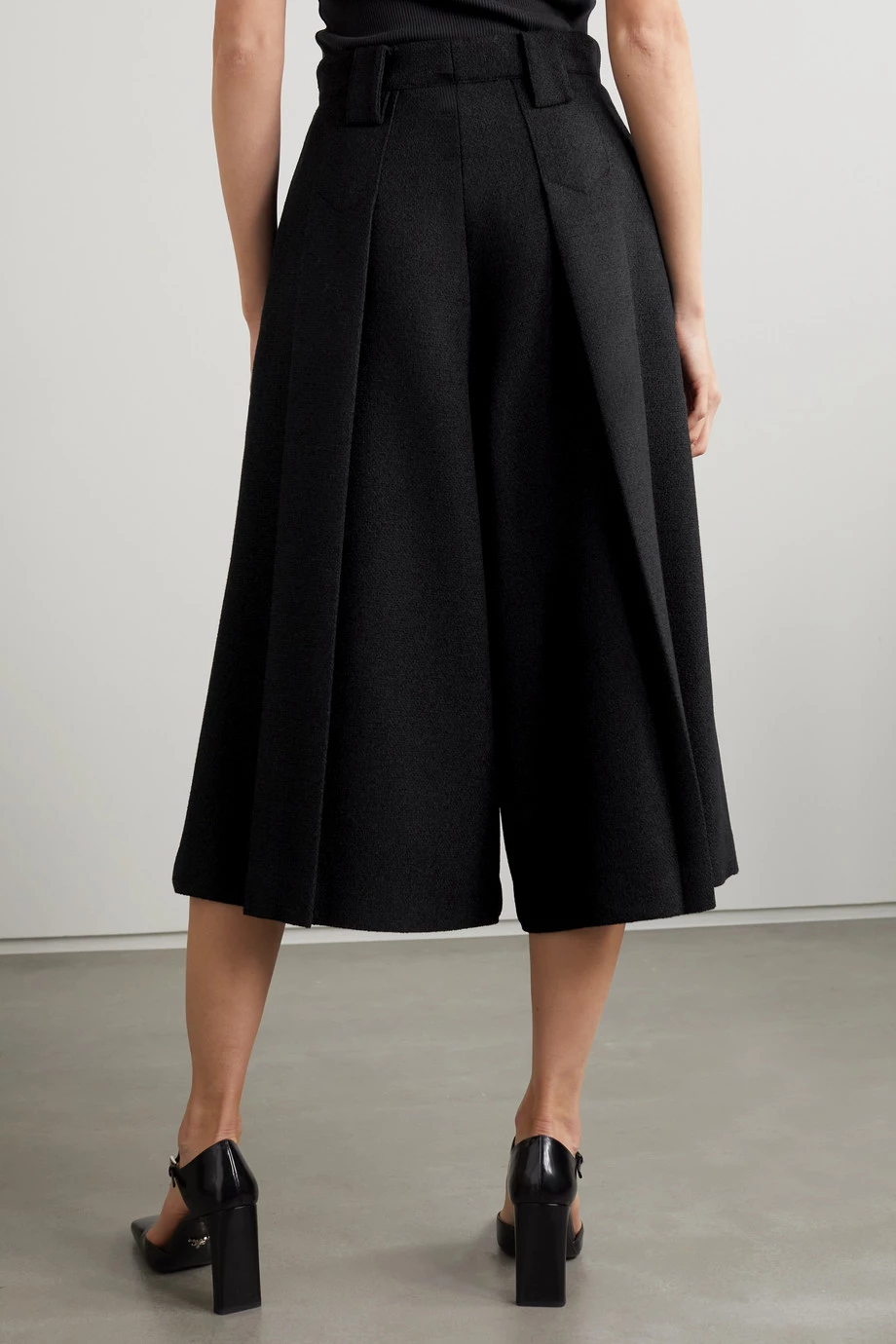 GUCCI Culottes Aus Tweed Aus Einer Wollmischung Mit Falten ,Schwarz 4 GUCCI Culottes Aus Tweed Aus Einer Wollmischung Mit Falten ,Schwarz – Bild 4