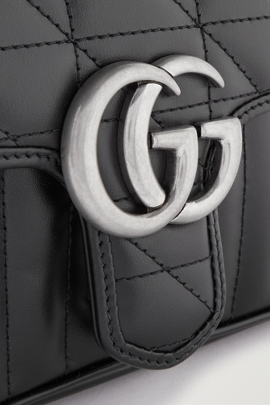 GUCCI GG Marmont 2.0 Kleine Schultertasche Aus Gestepptem Leder ,Schwarz 4 GUCCI GG Marmont 2.0 Kleine Schultertasche Aus Gestepptem Leder ,Schwarz – Bild 4
