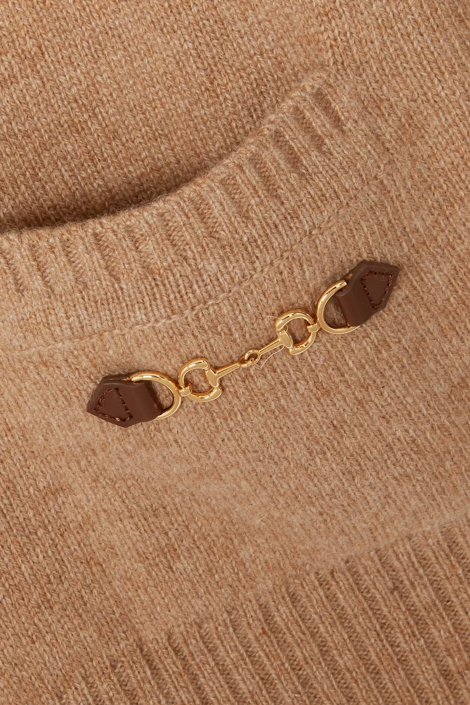 GUCCI Cardigan Aus Kaschmir Mit Lederbesätzen Und Horsebit-Detail ,Camel 4 GUCCI Cardigan Aus Kaschmir Mit Lederbesätzen Und Horsebit-Detail ,Camel – Bild 4