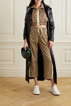 GUCCI Verkürzte Trainingsjacke Aus Bedrucktem Technischem Jersey Mit Webstreifen ,Braun -Offizielle GUCCI Website w920 q60 2373