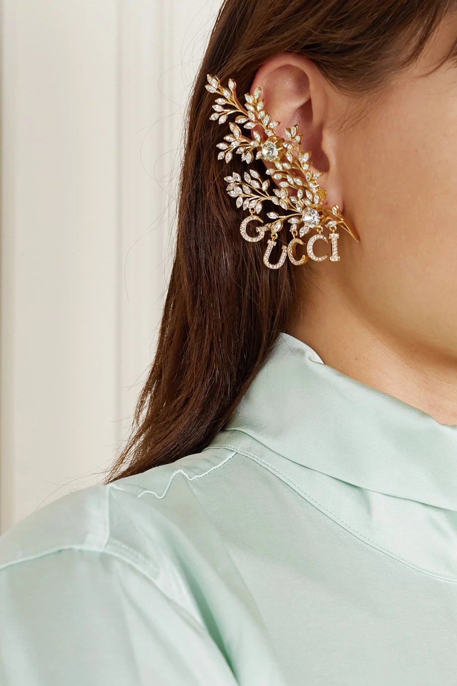 GUCCI Einzelner Goldfarbener Ohrclip Mit Kristallen 2 GUCCI Einzelner Goldfarbener Ohrclip Mit Kristallen – Bild 2