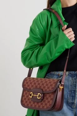 GUCCI Horsebit 1955 Bedruckte Schultertasche Aus Beschichtetem Canvas Mit Lederbesätzen ,Burgunder 11 GUCCI Horsebit 1955 Bedruckte Schultertasche Aus Beschichtetem Canvas Mit Lederbesätzen ,Burgunder -Offizielle GUCCI Website w920 q60 2810