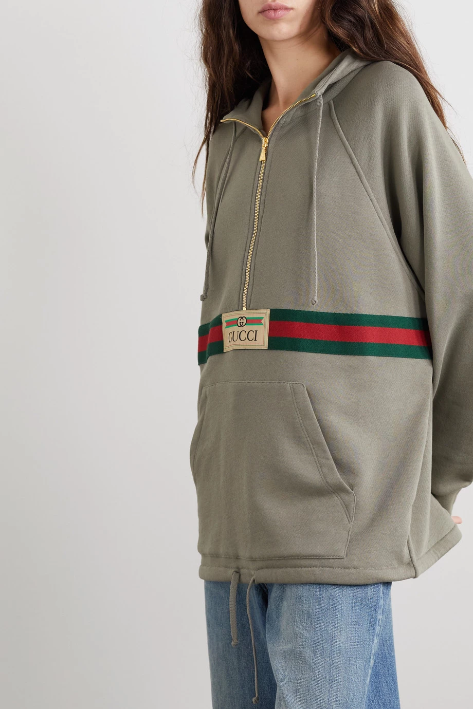 GUCCI Hoodie Aus Baumwoll-Jersey Mit Webbandbesatz Und Applikation ,Grau 3 GUCCI Hoodie Aus Baumwoll-Jersey Mit Webbandbesatz Und Applikation ,Grau – Bild 3