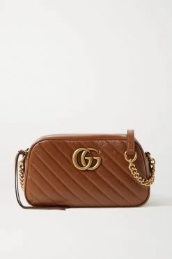 GUCCI GG Marmont Camera Kleine Schultertasche Aus Gestepptem Leder ,Braun