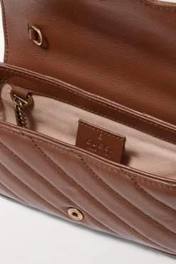 GUCCI GG Marmont Super Mini Schultertasche Aus Gestepptem Leder ,Braun -Offizielle GUCCI Website w920 q60 3085