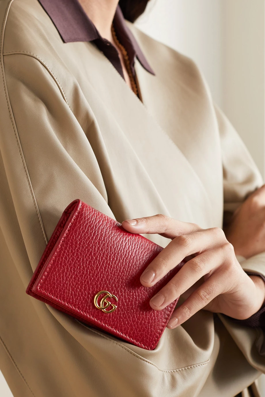 GUCCI + NET SUSTAIN Marmont Petite Portemonnaie Aus Strukturiertem Leder ,Rot 2 GUCCI + NET SUSTAIN Marmont Petite Portemonnaie Aus Strukturiertem Leder ,Rot – Bild 2