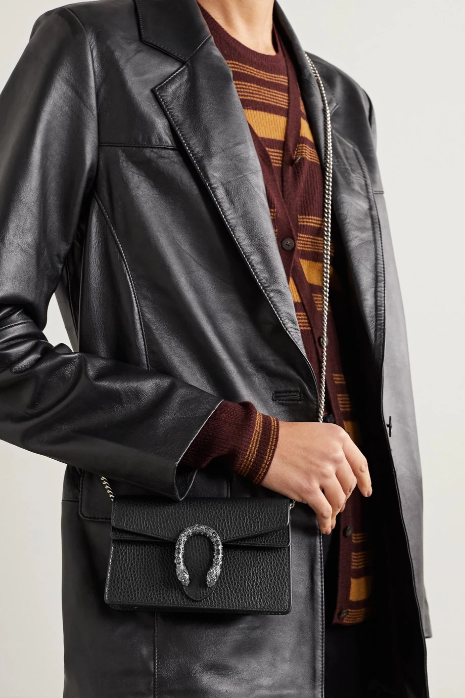 GUCCI + NET SUSTAIN Dionysus Super Mini Schultertasche Aus Strukturiertem Leder ,Schwarz 2 GUCCI + NET SUSTAIN Dionysus Super Mini Schultertasche Aus Strukturiertem Leder ,Schwarz – Bild 2