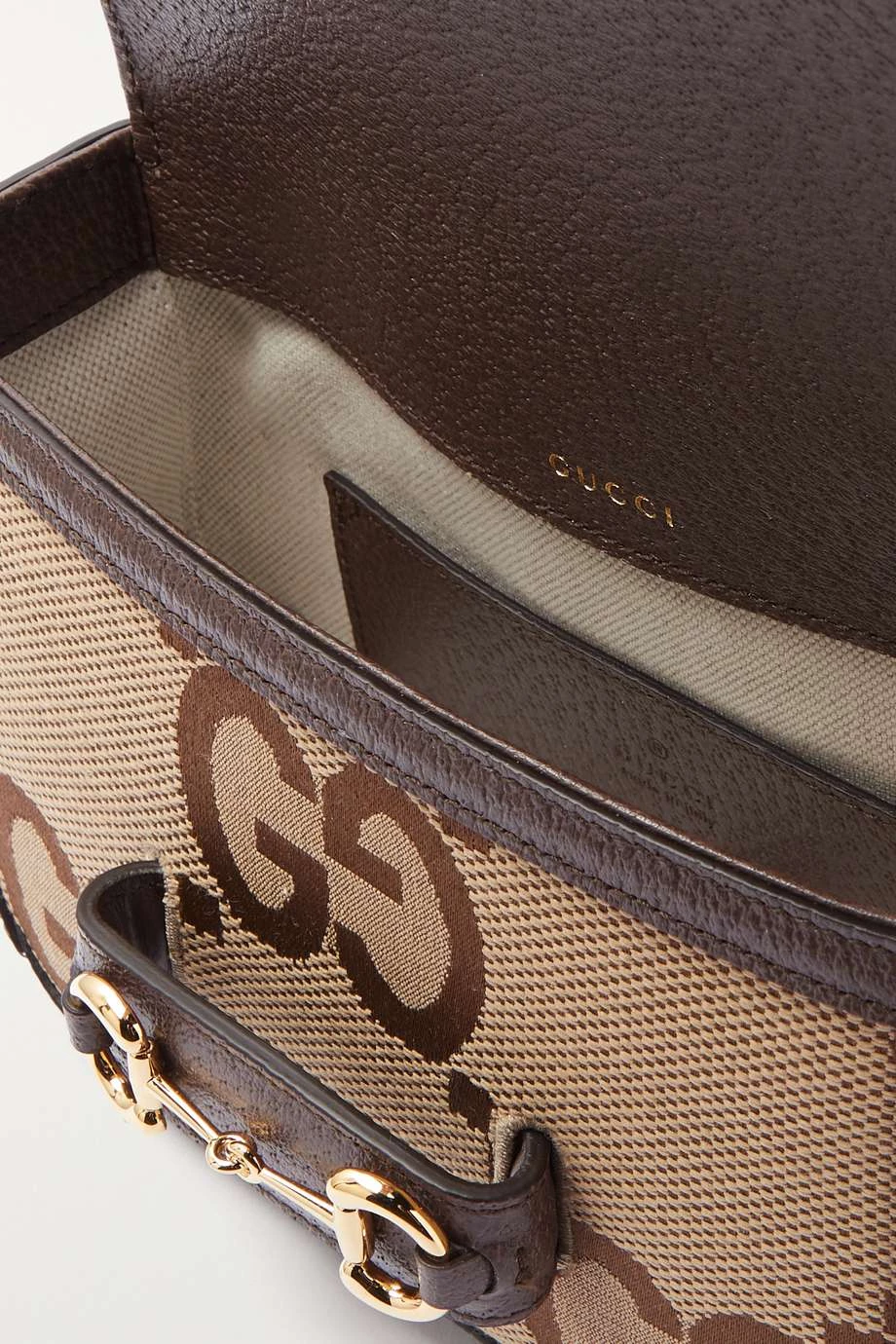 GUCCI Horsebit 1955 Jumbo GG Mini Schultertasche Aus Canvas Mit Jacquard-Muster Und Lederbesätzen ,Camel 5 GUCCI Horsebit 1955 Jumbo GG Mini Schultertasche Aus Canvas Mit Jacquard-Muster Und Lederbesätzen ,Camel – Bild 5