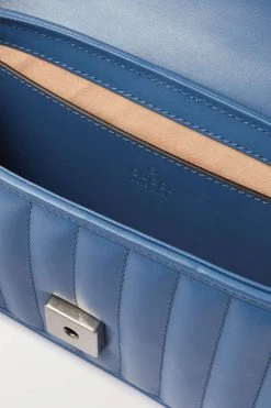 GUCCI GG Marmont 2.0 Kleine Schultertasche Aus Gestepptem Leder ,Blau 11 GUCCI GG Marmont 2.0 Kleine Schultertasche Aus Gestepptem Leder ,Blau -Offizielle GUCCI Website w920 q60 507