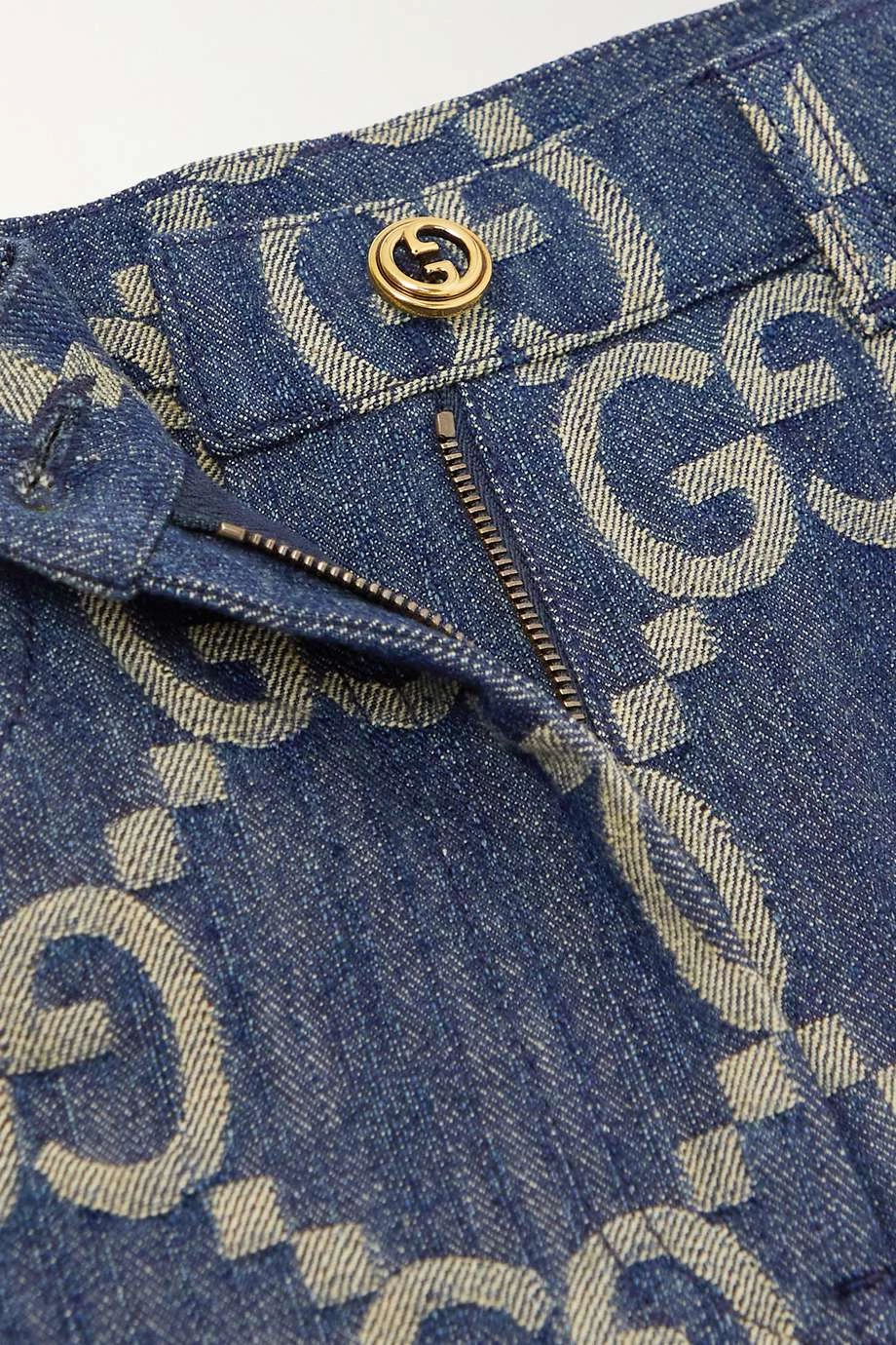 GUCCI Jumbo GG Hoch Sitzende Hose Mit Geradem Bein Aus Denim Mit Jacquard-Muster ,Blau 4 GUCCI Jumbo GG Hoch Sitzende Hose Mit Geradem Bein Aus Denim Mit Jacquard-Muster ,Blau – Bild 4