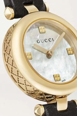GUCCI Diamantissimas 27 Mm Uhr Mit Goldfarbener PVD-Beschichtung, Perlmutt Und Lederarmband 10 GUCCI Diamantissimas 27 Mm Uhr Mit Goldfarbener PVD-Beschichtung, Perlmutt Und Lederarmband -Offizielle GUCCI Website w920 q60 881